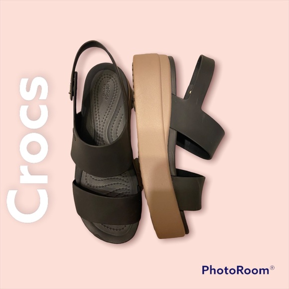 CROCS Shoes - WOMEN’S CROCS BROOKLYN LOW WEDGE